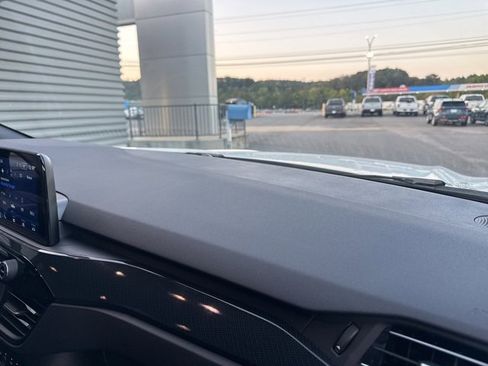 New 2025 Ford Escape ST-Line w/ Equipment Group 301A image 35