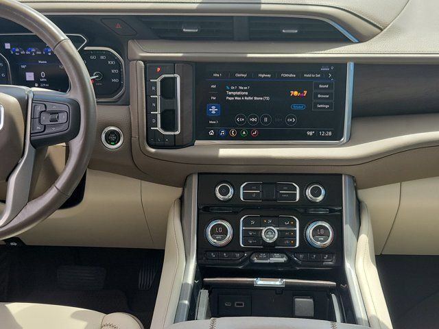 Used 2021 GMC Yukon XL Denali w/ Denali Premium Package RWD image 24