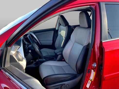 Used 2017 Toyota RAV4 Limited FWD image 8