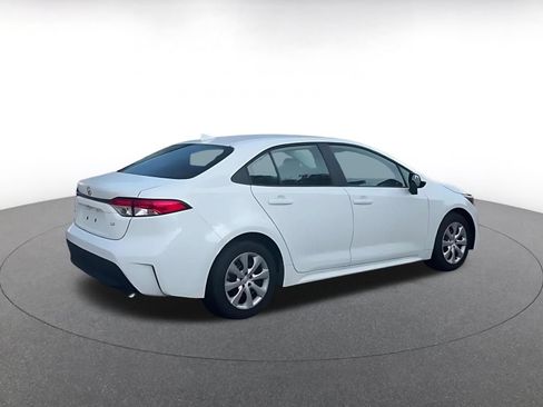 Used 2025 Toyota Corolla LE FWD image 15