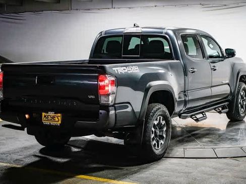 Certified 2021 Toyota Tacoma TRD Off-Road image 6