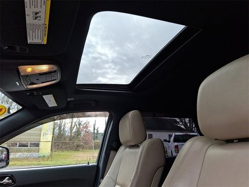 Used 2022 Dodge Durango GT image 15