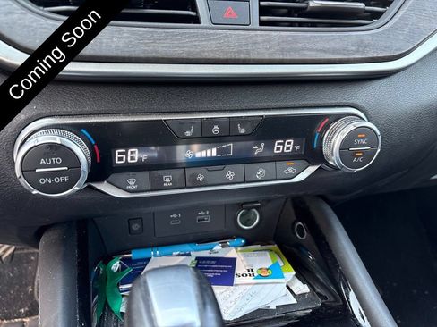 Used 2023 Nissan Altima 2.5 SL FWD image 15
