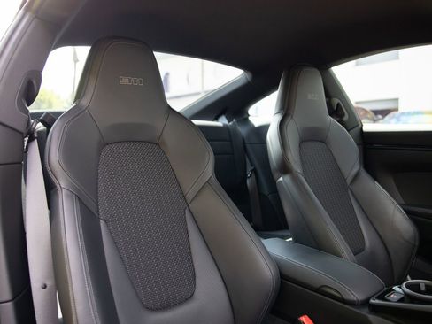 Certified 2024 Porsche 911 Carrera T RWD image 12