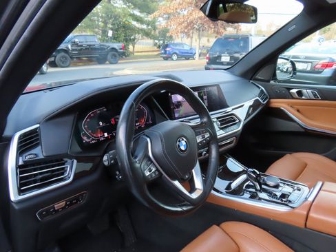 Used 2019 BMW X5 xDrive40i w/ Executive Package image 14
