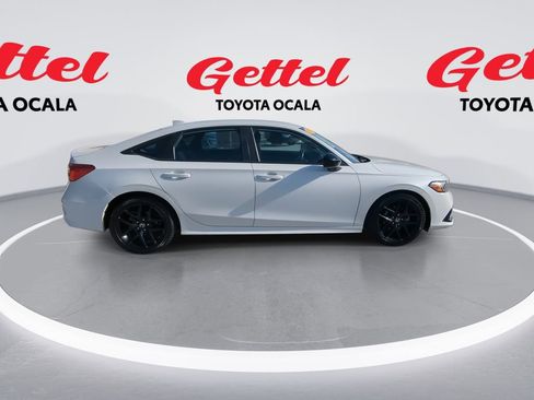 Used 2023 Honda Civic Sport image 9