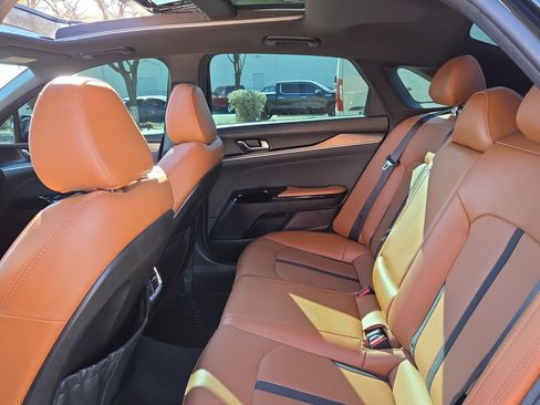 Used 2024 Kia K5 GT image 13