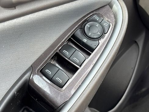 Used 2016 Chevrolet Malibu L image 16