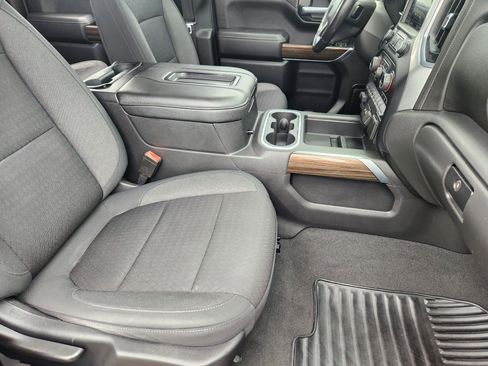 Used 2021 Chevrolet Silverado 1500 RST w/ Convenience Package II AWD/4WD image 14