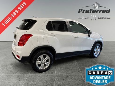 Used 2020 Chevrolet Trax LS w/ Tint and Cruise Package AWD/4WD image 18