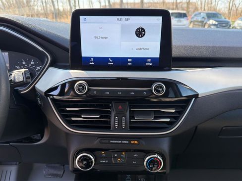 Used 2022 Ford Escape SE image 13