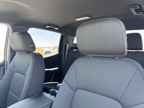 New 2026 GMC Canyon Elevation w/ LPO, Black Badging Package RWD image 21