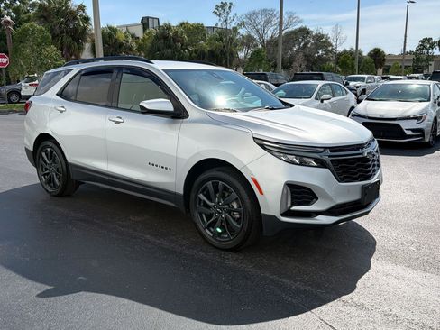 Used 2022 Chevrolet Equinox RS AWD/4WD image 7