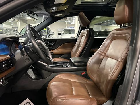 Certified 2023 Lincoln Aviator Reserve w/ Elements Package Plus AWD/4WD image 10