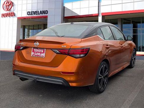 Used 2023 Nissan Sentra SR w/ SR Premium Package image 5