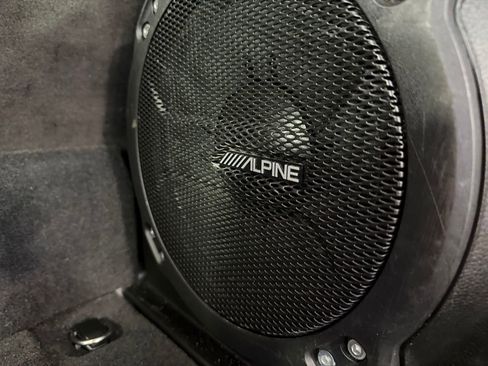 Used 2023 Jeep Wrangler Unlimited w/ 8.4" Radio Group image 28