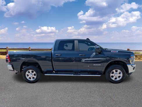 Certified 2026 RAM 2500 Big Horn AWD/4WD image 9
