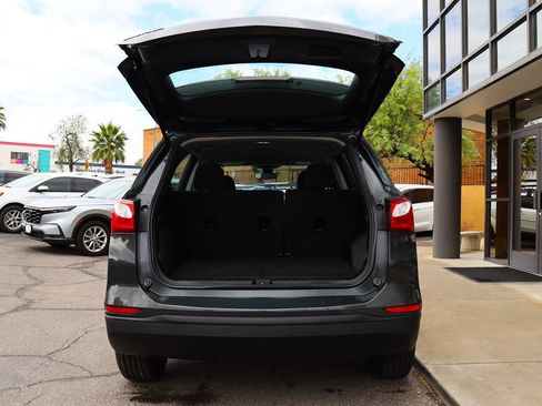 Used 2021 Chevrolet Equinox LS FWD image 22