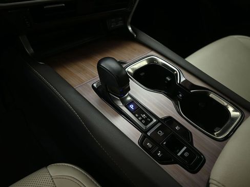 Used 2024 Lexus RX 350h w/ Convenience Package AWD/4WD image 17