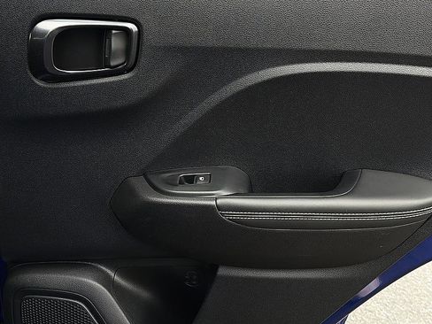 Certified 2023 Hyundai Venue Limited image 24