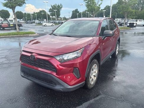 Used 2022 Toyota RAV4 LE AWD/4WD image 5