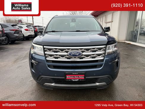 Used 2018 Ford Explorer XLT w/ Equipment Group 202A image 8