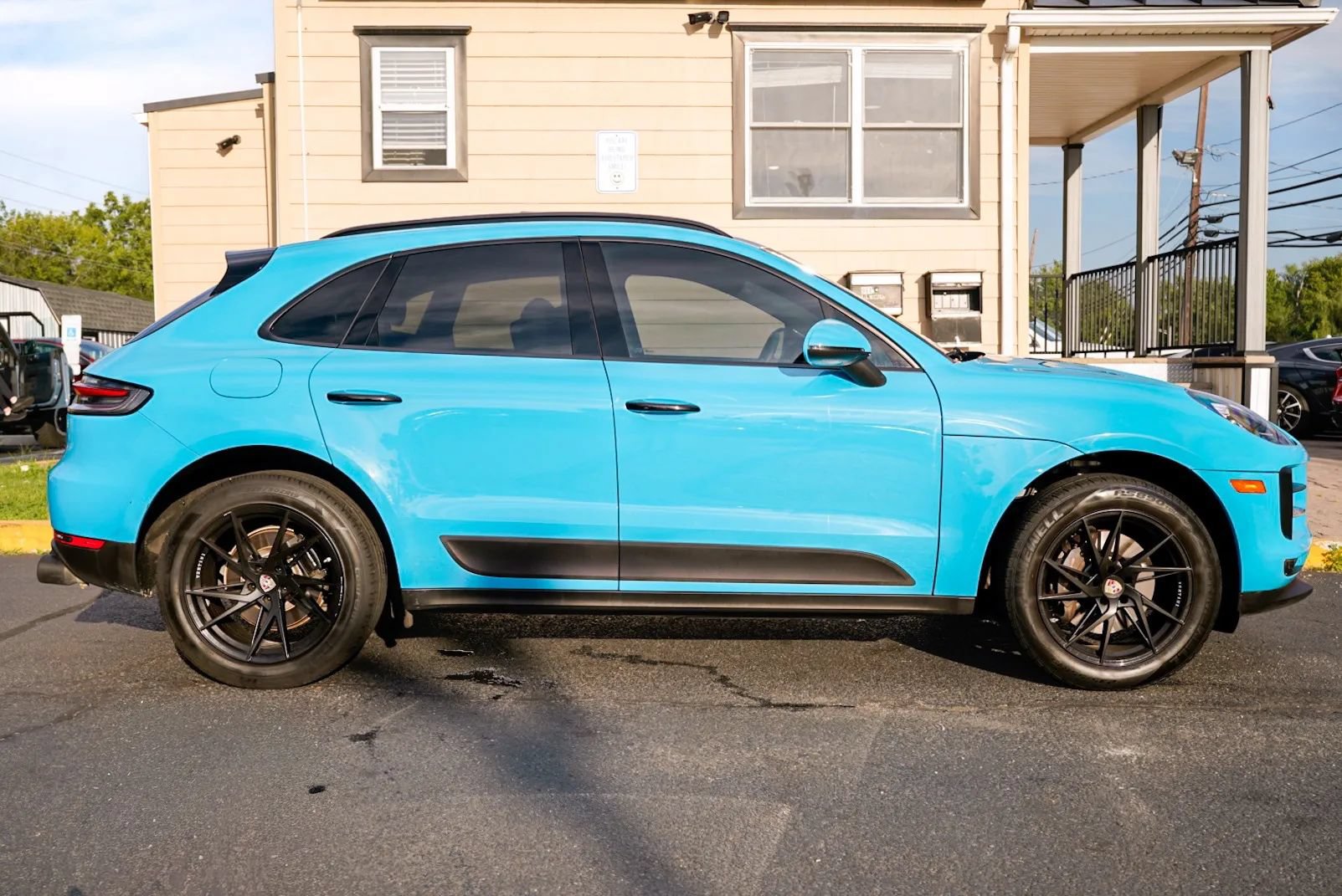 Used 2021 Porsche Macan AWD/4WD image 7