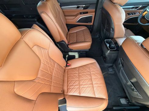 Certified 2025 Kia Telluride SX Prestige X-Line AWD/4WD image 13