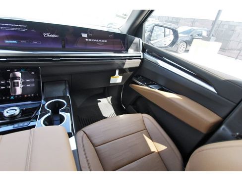 New 2026 Cadillac Escalade Luxury w/ Touring Package AWD/4WD image 10