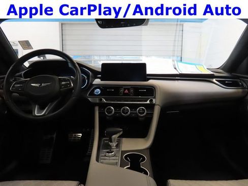 Used 2022 Genesis G70 3.3T RWD image 8