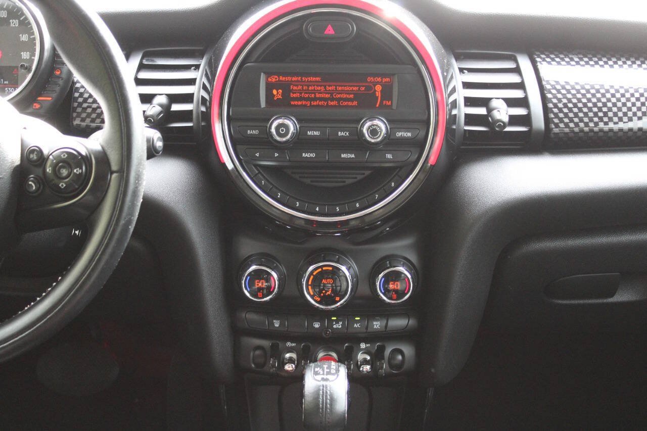 Used 2015 MINI Cooper S FWD image 30