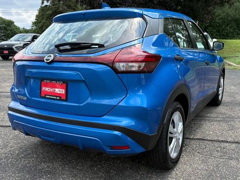 Used 2021 Nissan Kicks S FWD image 9