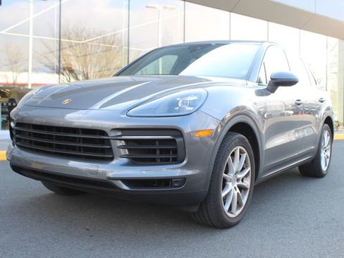 Used 2020 Porsche Cayenne image 1