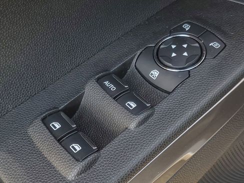 Used 2021 Ford EcoSport SE image 10