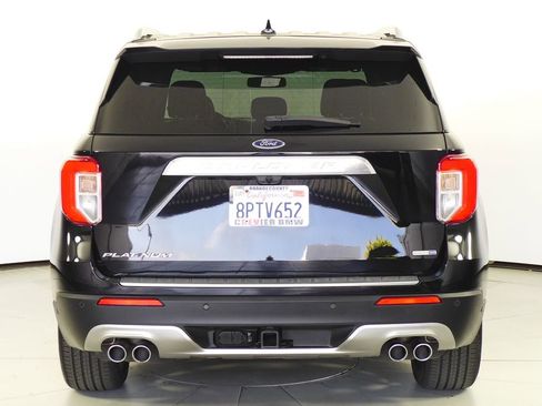 Used 2020 Ford Explorer Platinum w/ Premium Technology Package AWD/4WD image 8