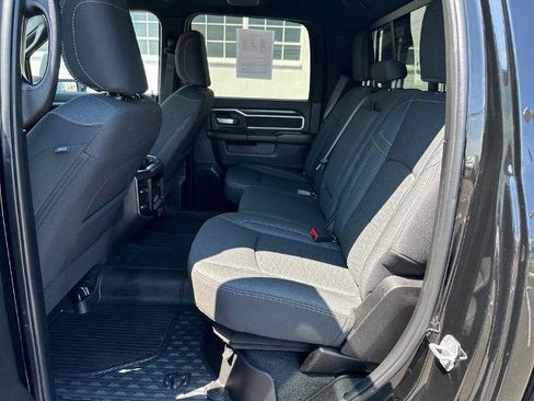 Used 2025 RAM 3500 Big Horn AWD/4WD image 15
