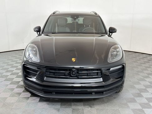 Certified 2026 Porsche Macan AWD/4WD image 7
