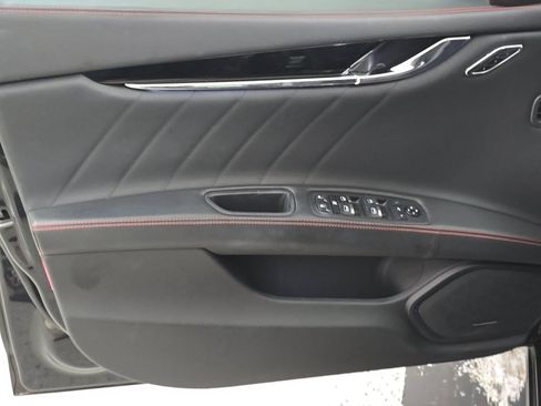 Used 2022 Maserati Quattroporte Modena Q4 image 7