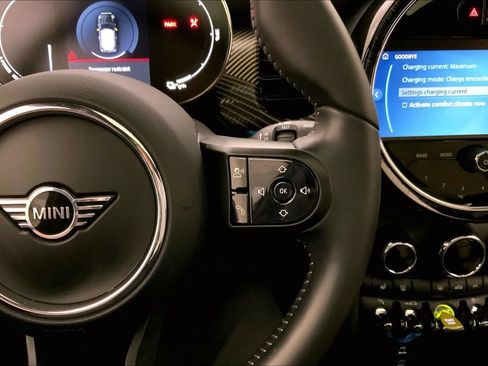 Used 2024 MINI Cooper SE w/ MINI Resolute Edition FWD image 19