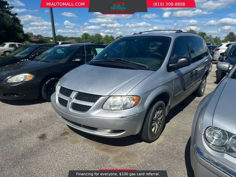 Used 2004 Dodge Grand Caravan SE w/ Popular Equipment Group FWD image 1