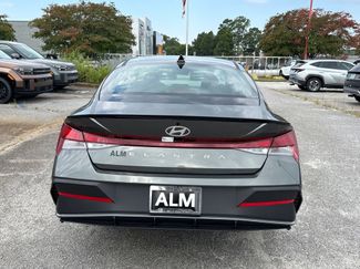 New 2025 Hyundai Elantra Sport video 4