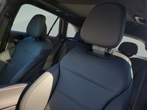 Certified 2026 Mercedes-Benz GLC 300 image 16