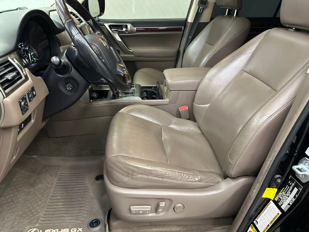 Used 2017 Lexus GX 460 Premium AWD/4WD image 9