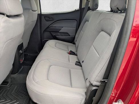 Used 2021 Chevrolet Colorado W/T w/ WT Convenience Package RWD image 17