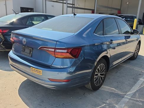 Used 2019 Volkswagen Jetta SE FWD image 4
