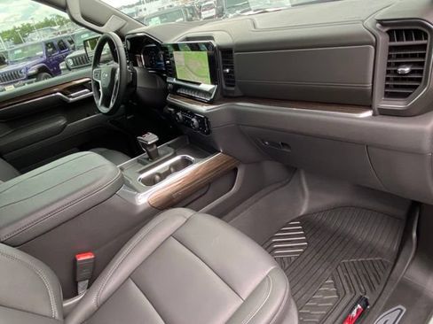 Used 2026 Chevrolet Silverado 1500 LT Trail Boss w/ LT Trail Boss Premium Package AWD/4WD image 21