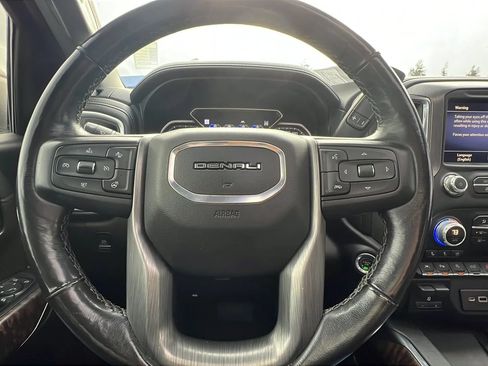 Used 2019 GMC Sierra 1500 Denali w/ Denali Ultimate Package AWD/4WD image 22