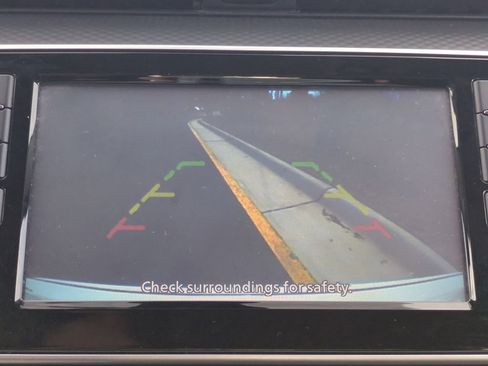 Used 2021 Nissan Kicks S image 20