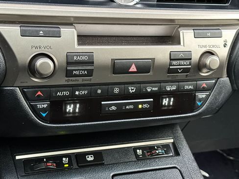 Used 2013 Lexus ES 350 image 22