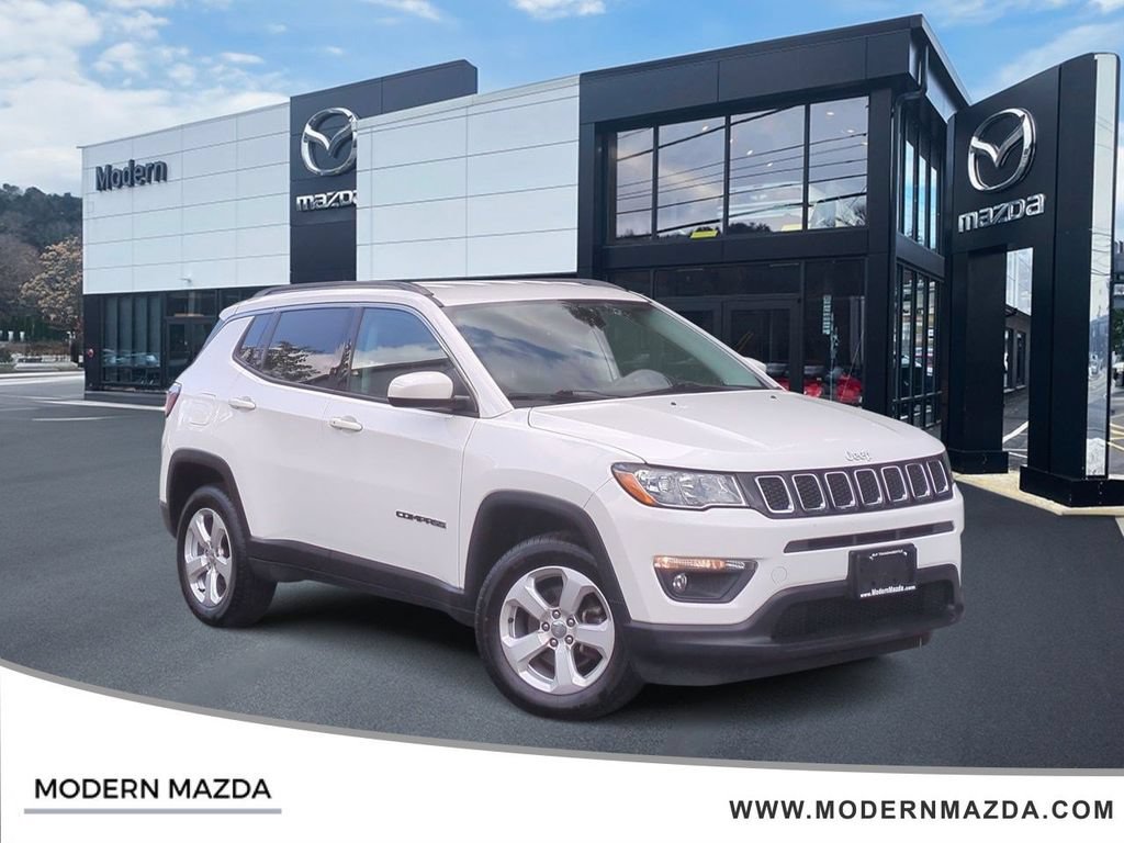 Used 2018 Jeep Compass Latitude w/ Popular Equipment Group AWD/4WD image 1